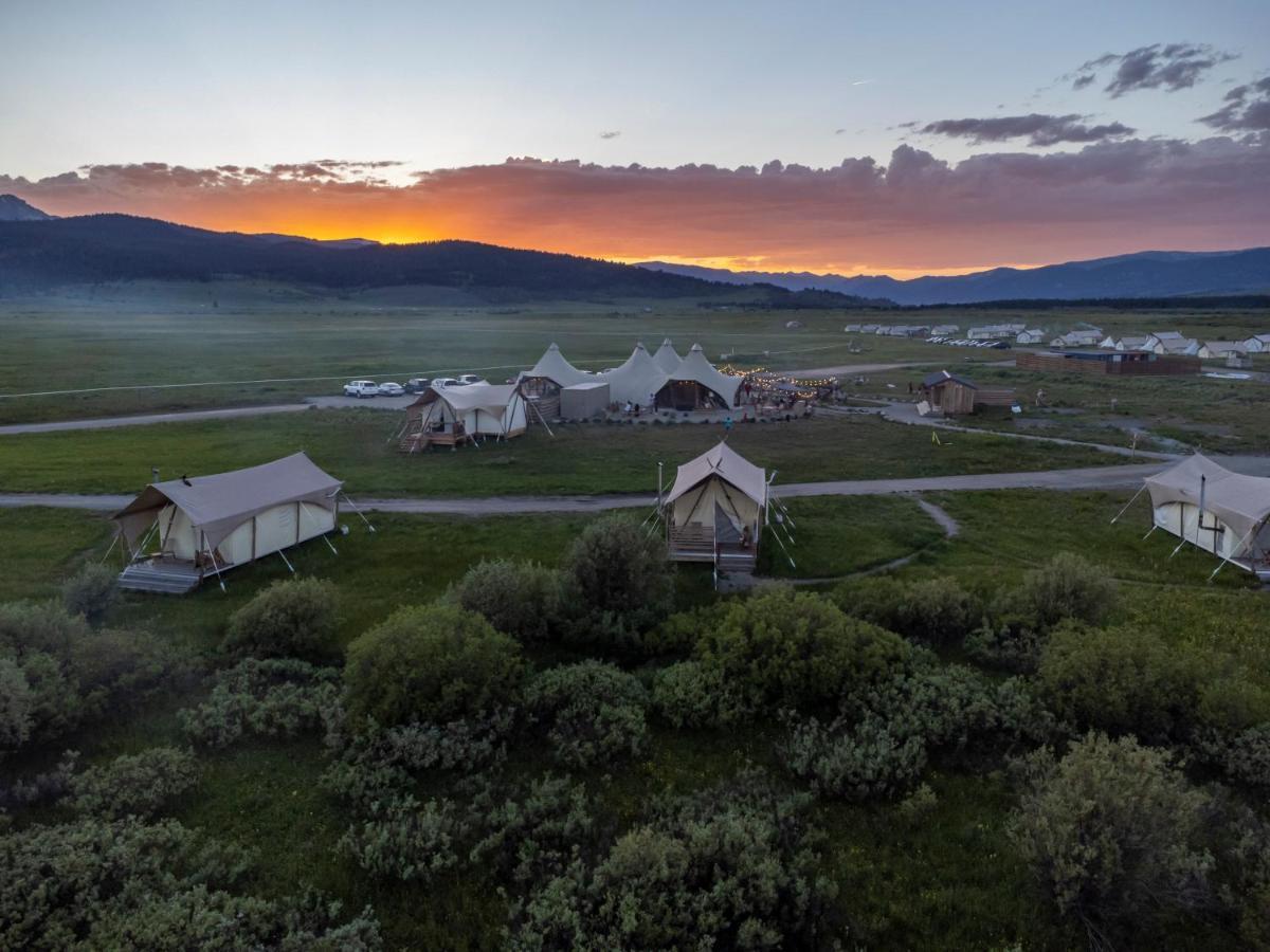 Under Canvas West Yellowstone Ngoại thất bức ảnh