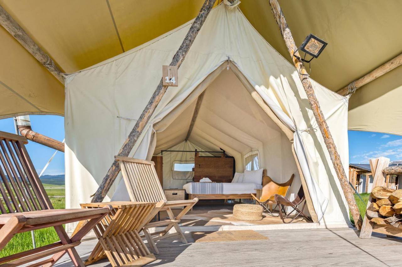 Under Canvas West Yellowstone Ngoại thất bức ảnh