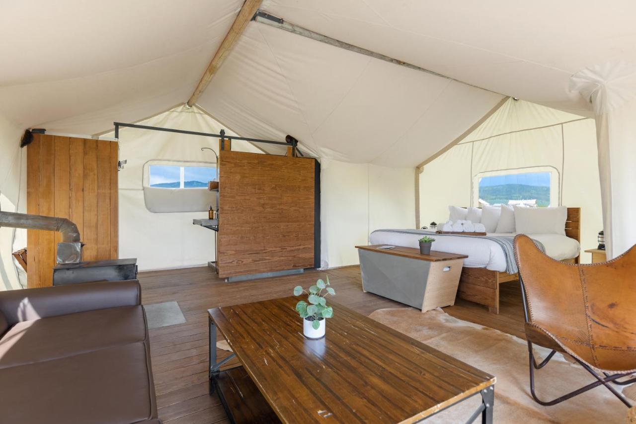 Under Canvas West Yellowstone Ngoại thất bức ảnh