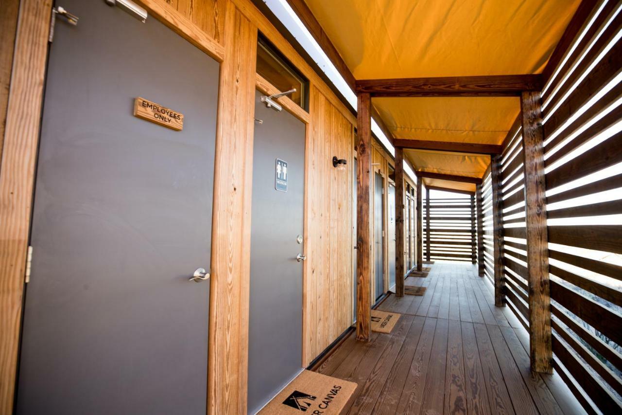 Under Canvas West Yellowstone Phòng bức ảnh
