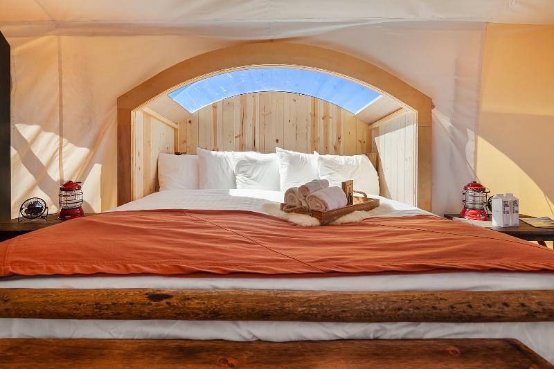 Under Canvas West Yellowstone Ngoại thất bức ảnh